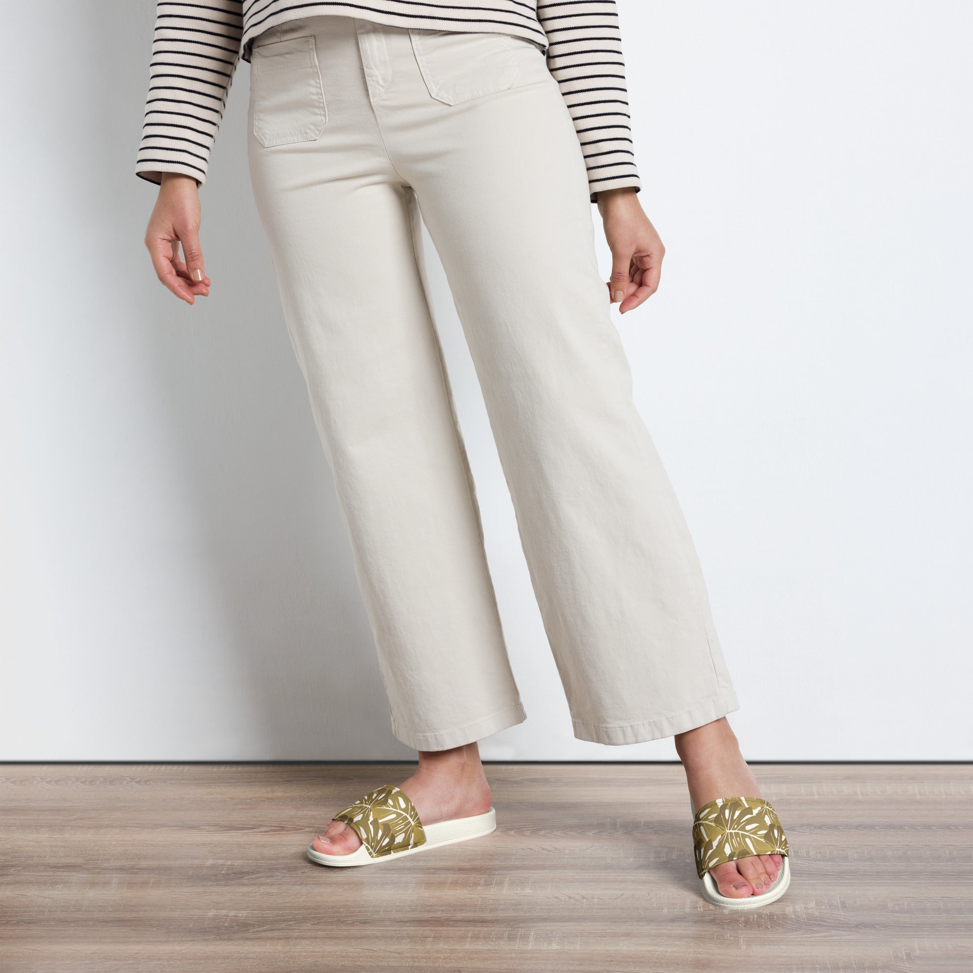 Gold Monstera Pattern Women's Slides 10
